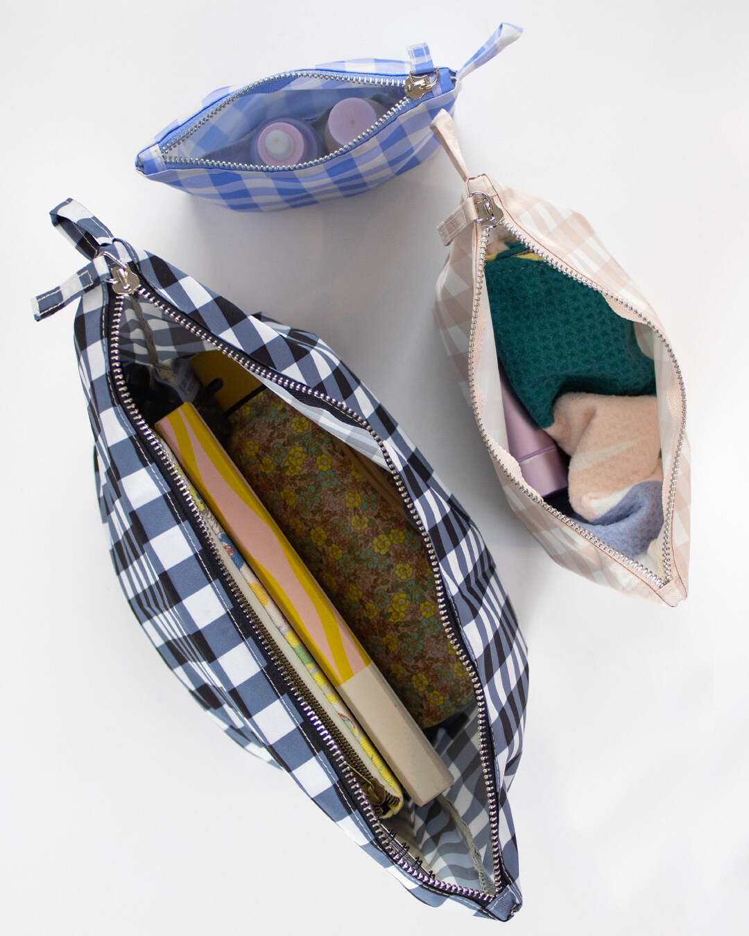 pouch1080main_gingham3.jpg