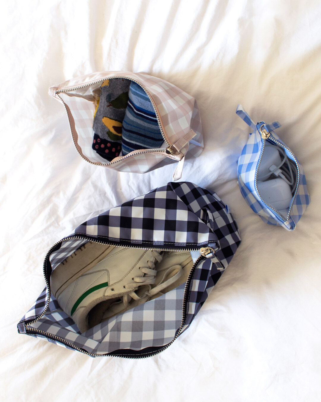pouch1080main_gingham4.jpg