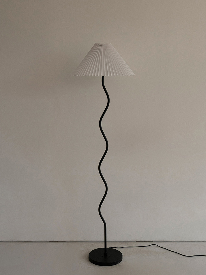 Spiral Floor Lamp Black