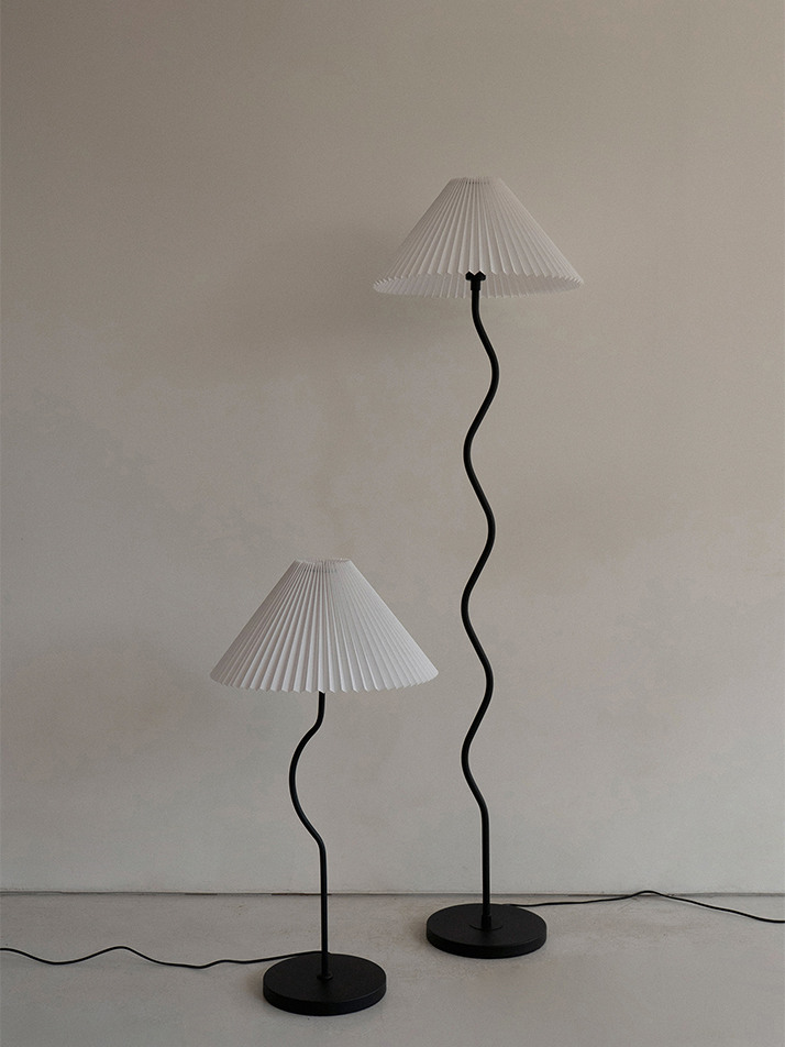 Spiral Floor Lamp Black