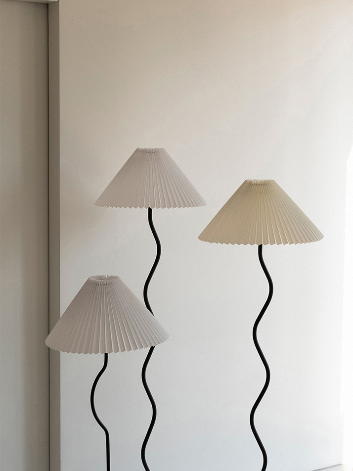 Spiral Floor Lamp Black