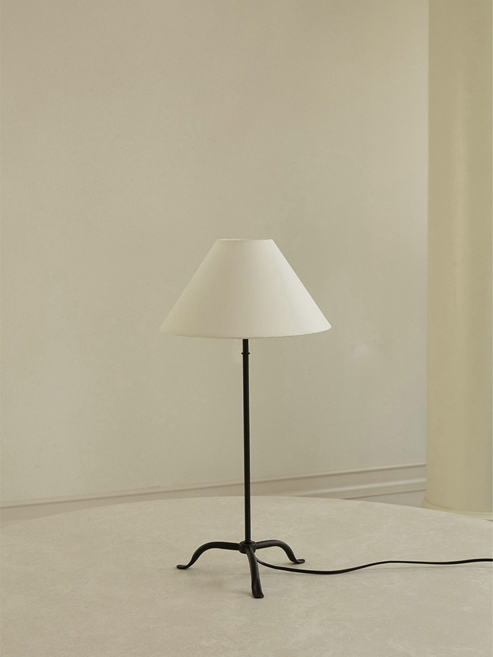 Flore Stand Lamp Black