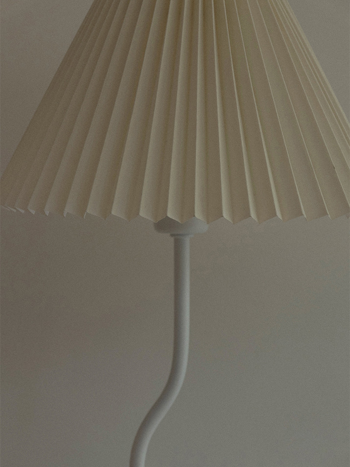 Pleated Stand Lamp S