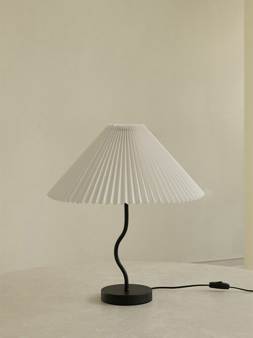 Pleated Stand Lamp M
