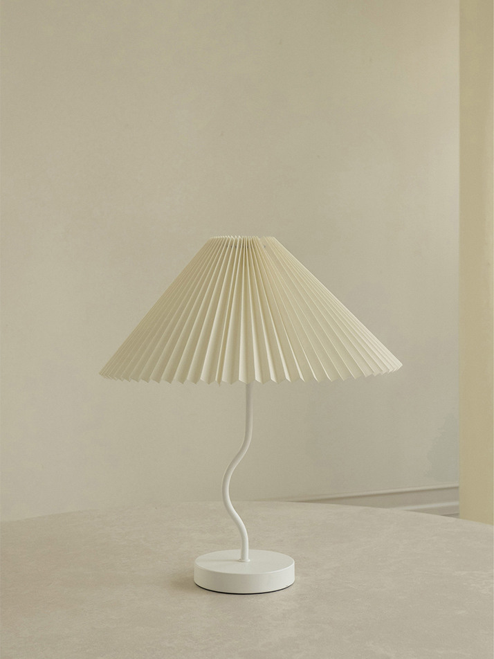 Pleated Stand Lamp M