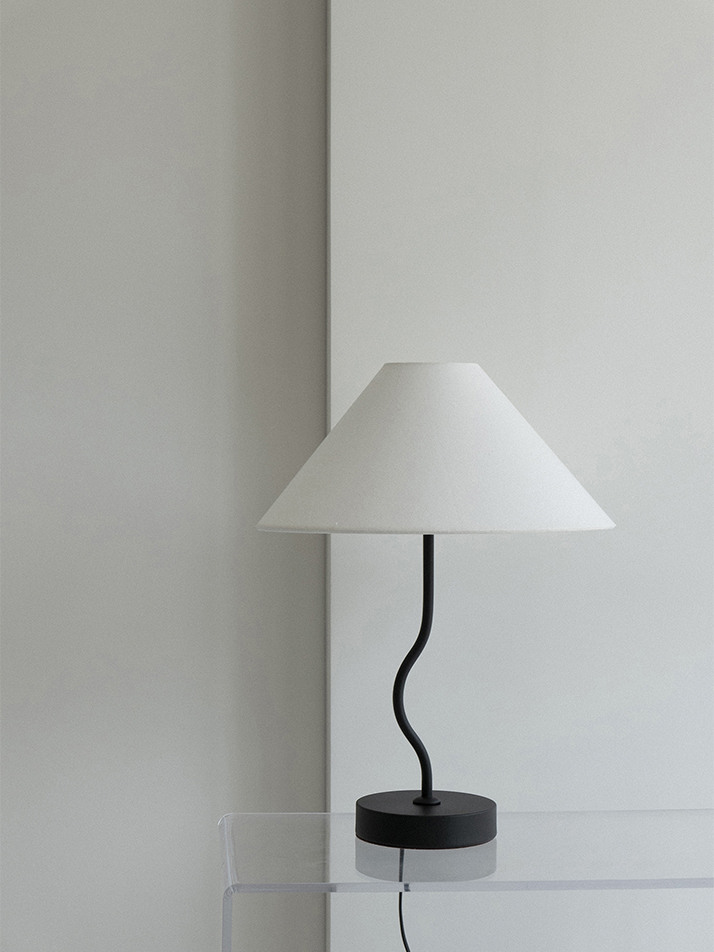 Fig Stand Lamp Black