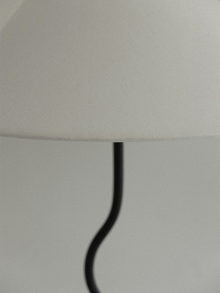 Fig Stand Lamp Black