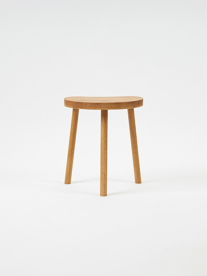 Half Moon Stool Black / Walnut / Oak