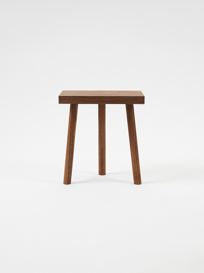 Rec Stool Black / Walnut / Oak 