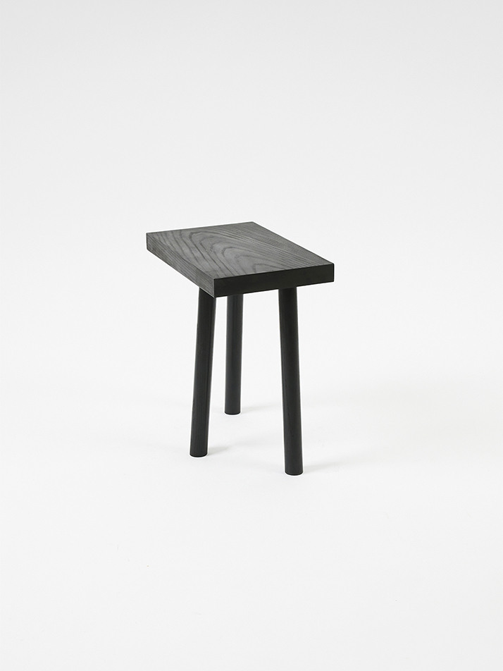 Rec Stool Black / Walnut / Oak 