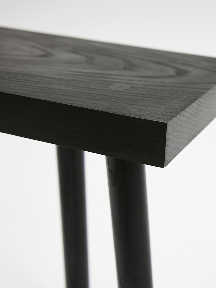 Rec Stool Black / Walnut / Oak 