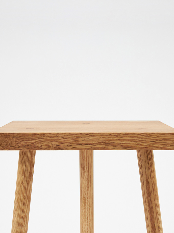 Rec Stool Black / Walnut / Oak 