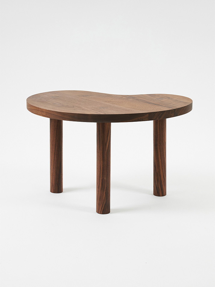 Half Moon Side Table Black / Walnut / Oak 