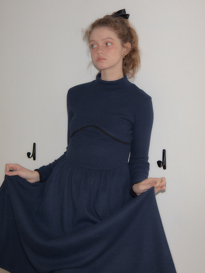 Line Point High Neck Dress_ Navy