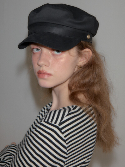 Suede Button Hat_ Black