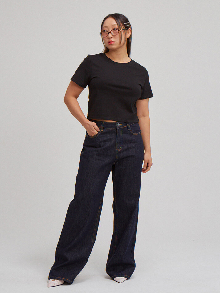 Basic Short Sleeve Crop T_ Black