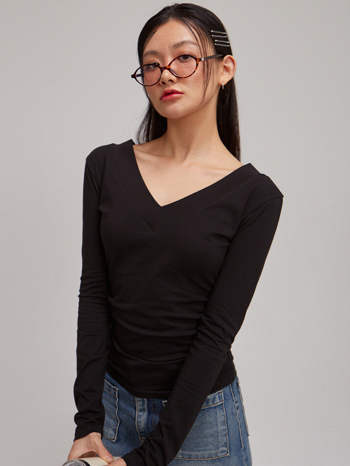 V-neck Basic T_ Black