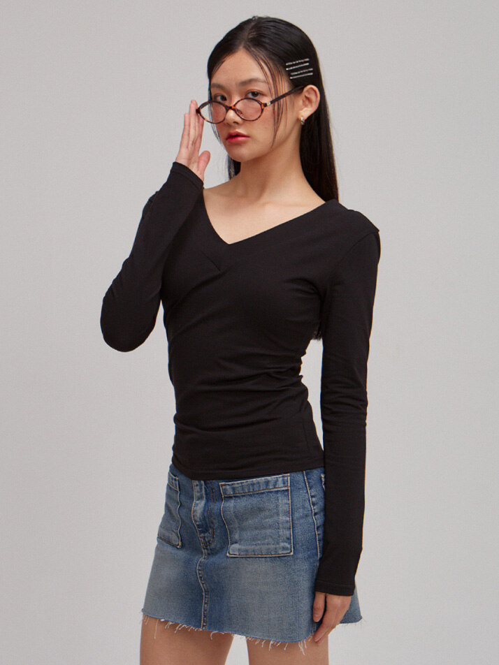 V-neck Basic T_ Black