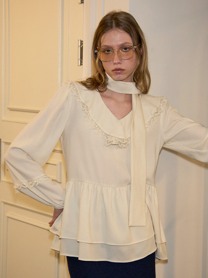 Scarf Ruffle Blouse_ Ivory 