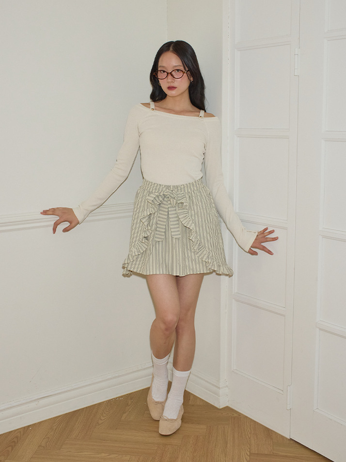 Button Point Strap Off Shoulder T_ Ivory
