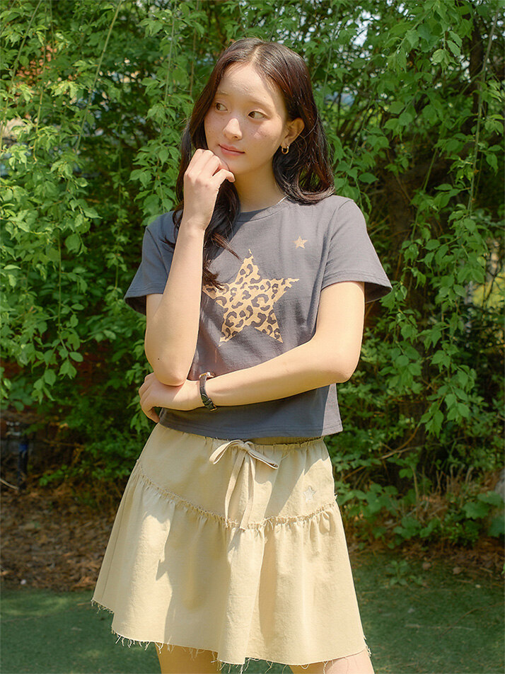 Leopard Star Crop T_ Charcoal