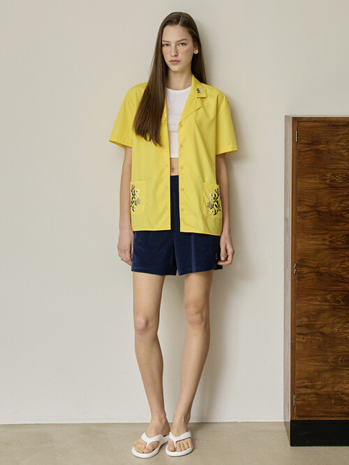 (WOMEN) Floral Embroidered Short-Sleeve Shirt_Yellow