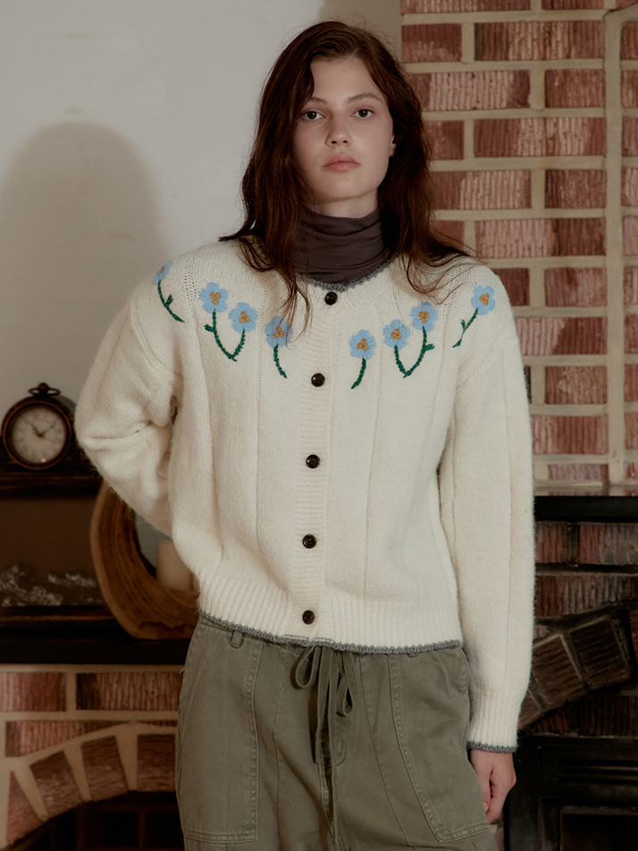 Flower Heavy Gauge Cardigan_Ivory