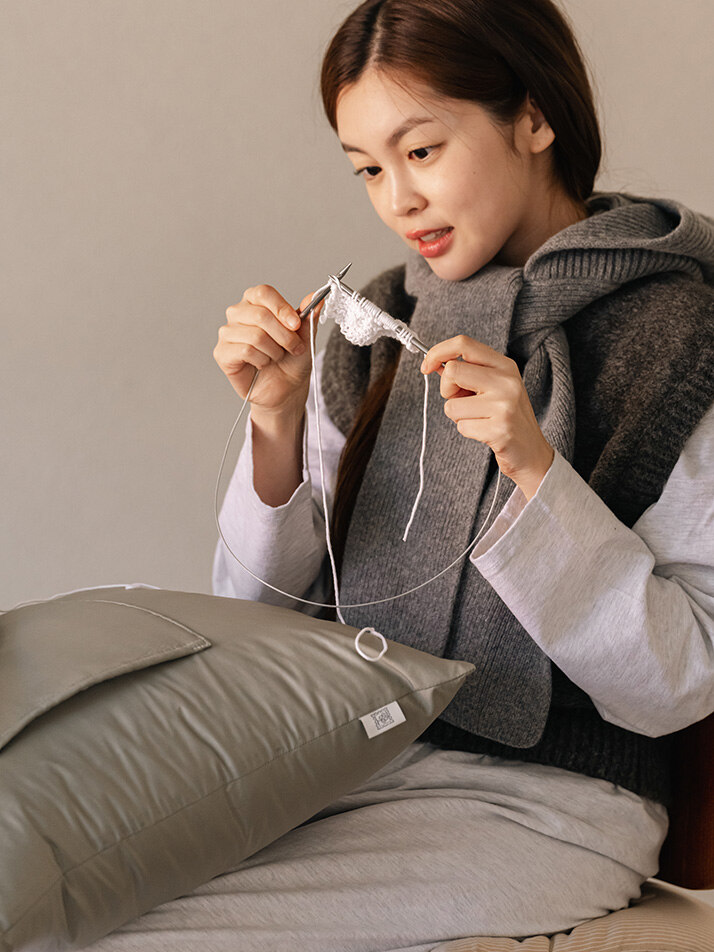 디어리얼 허그 포켓 쿠션커버 무지