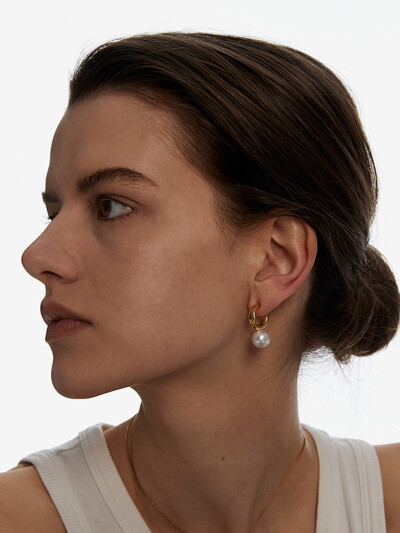 COVERY HOOP PEARL EARRING