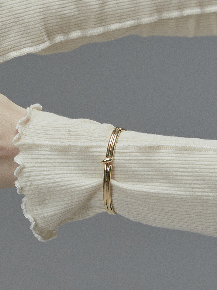 SWIRLY BANGLE GOLD