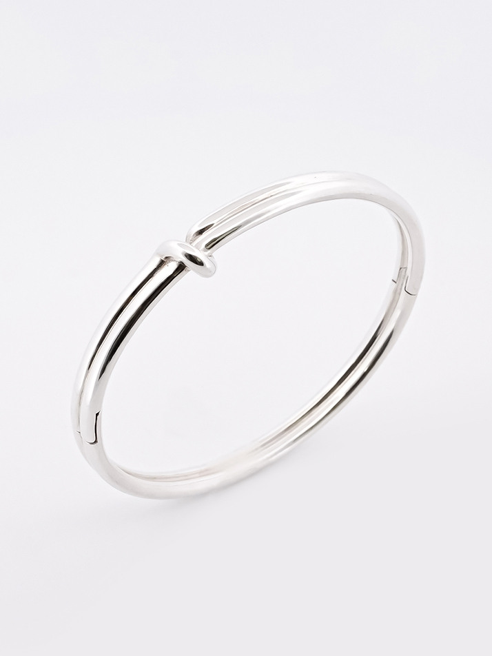 SWIRLY BANGLE SILVER