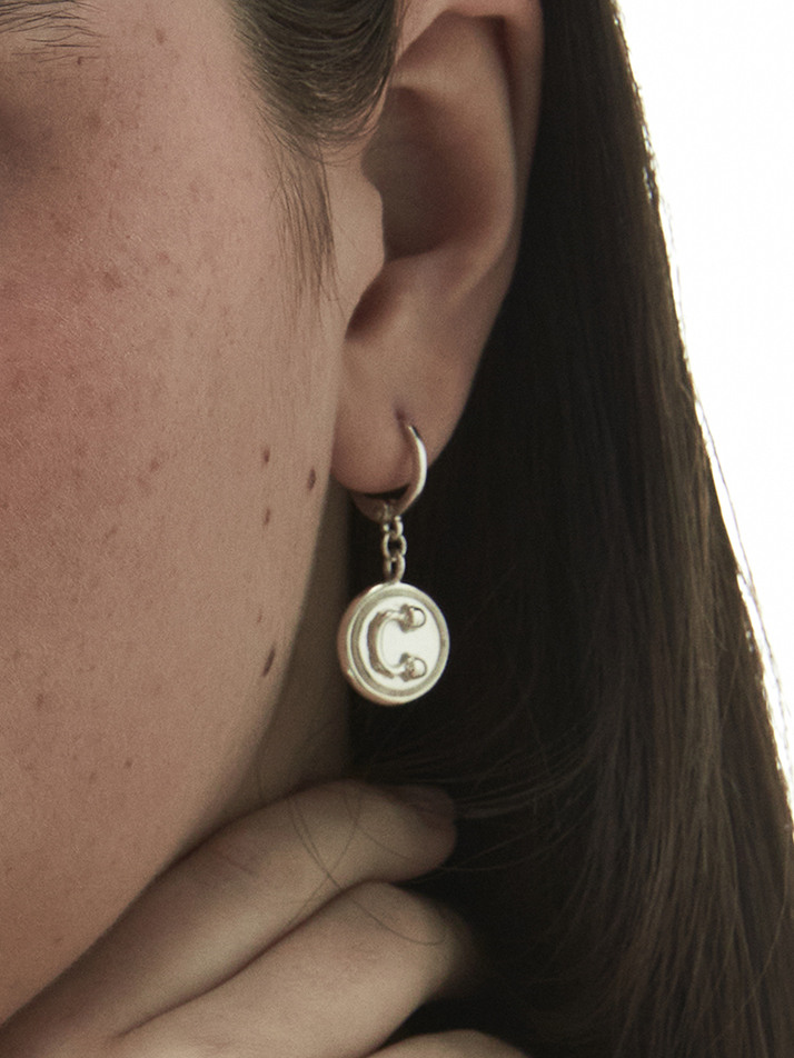 IC COIN EARRING SILVER