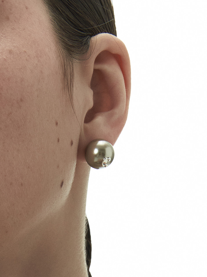 IC PEARL EARRING SILVER