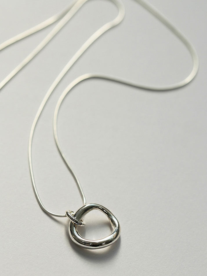 WAVE CIRCLE PENDANT