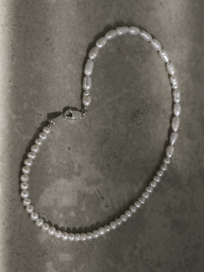 CLASSIC PEARL NECKLACE