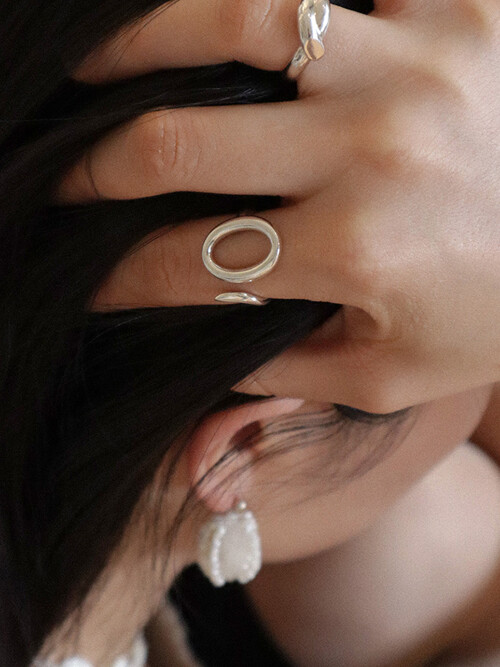 Oval Tail Open Ring