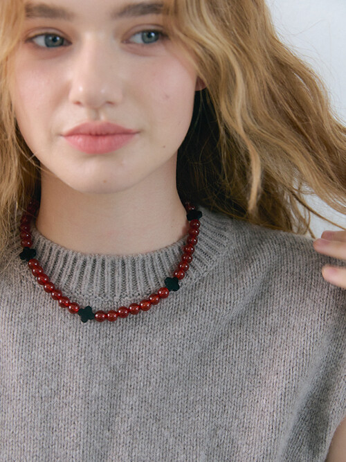 Berry and Clover Necklace_Bold