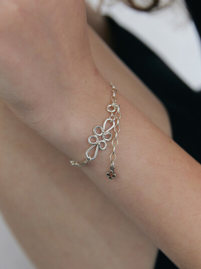 Knot Link Bracelet