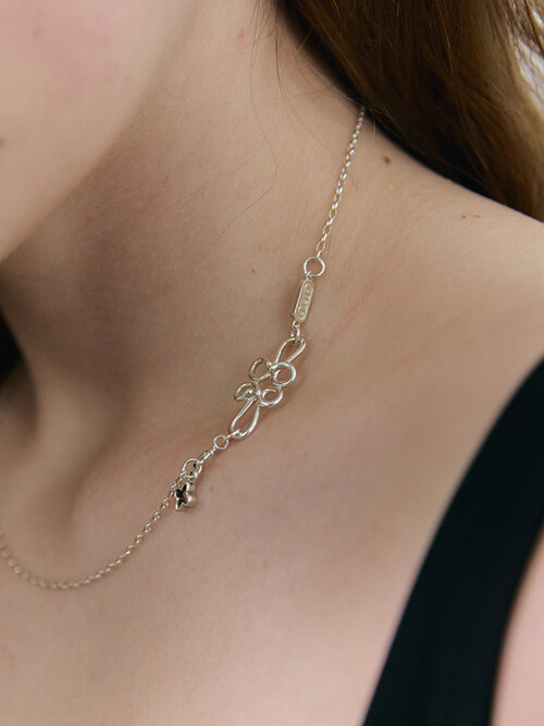 Knot Link Necklace