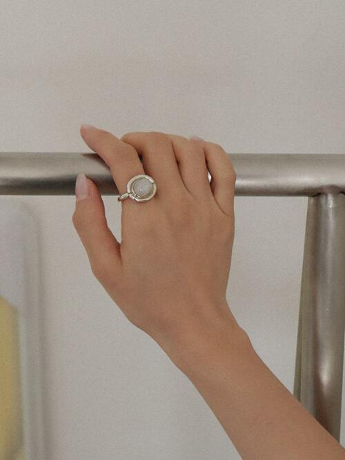 Vintage Button Ring(Oval Rainbow Moonstone)