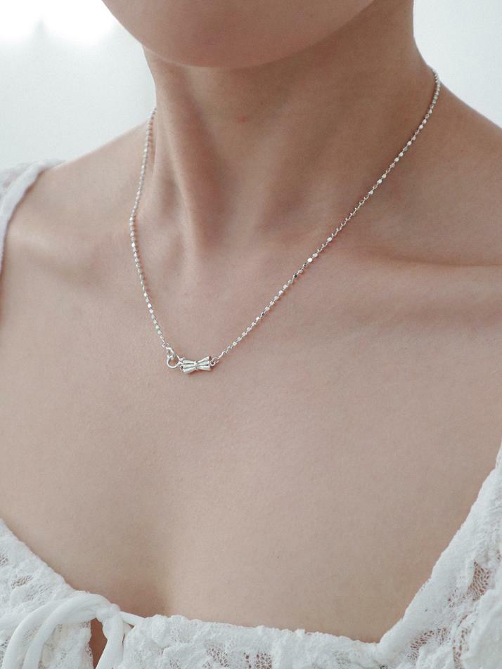 Glow Dot Bow Necklace