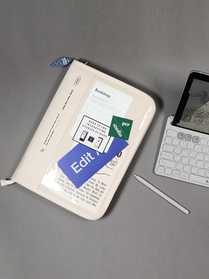 Signature Ipad Pouch (11in)