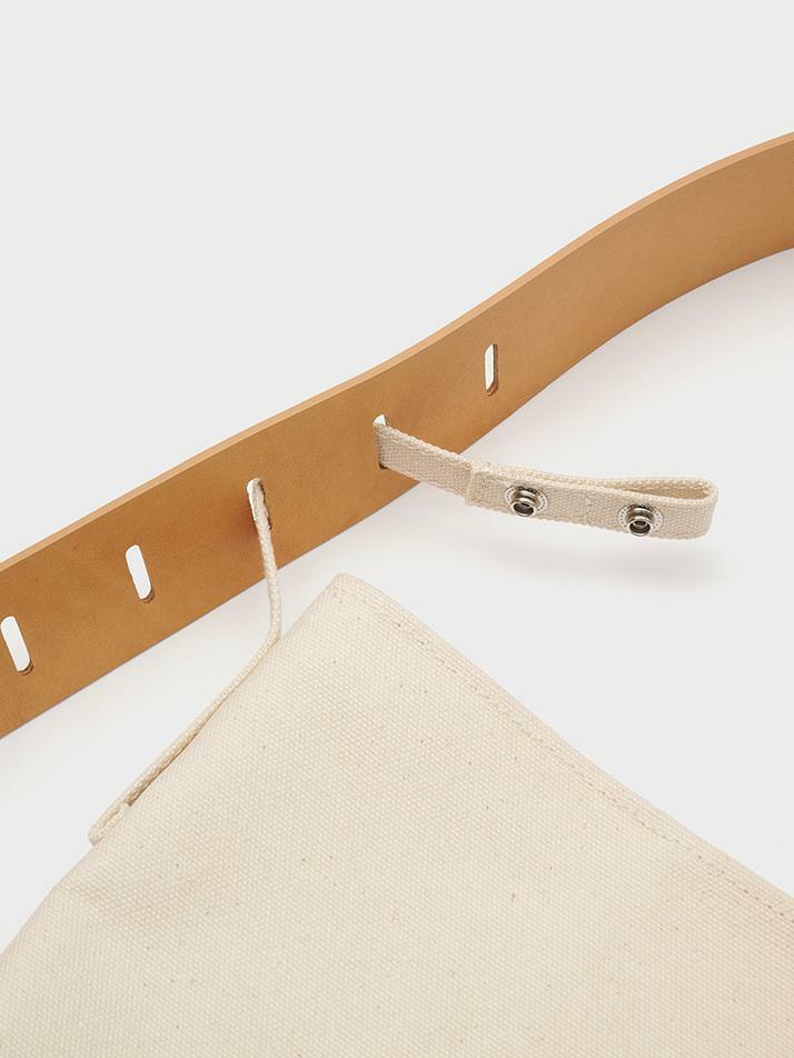 A/P 001 MORETEX WATER FLOW LEATHER STRAP SHOULDER BAG L_ECRU