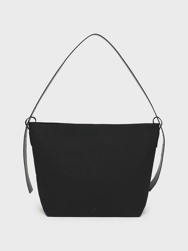A/P 001 MORETEX WATER FLOW LEATHER STRAP SHOULDER BAG L_BLACK