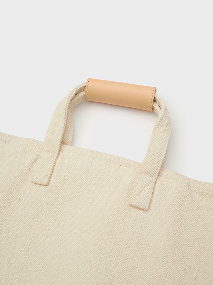 A/P 003 NIFTY AS BORN 1 TOTE BAG L_ECRU