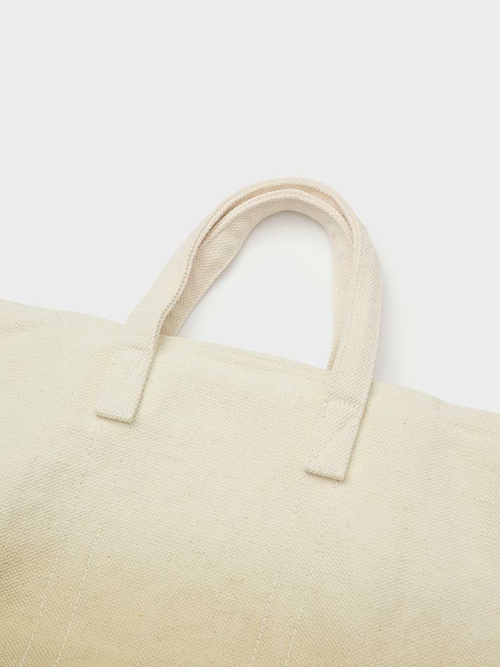A/P 004 NIFTY GRADATION SHOPPER BAG M_KHAKI