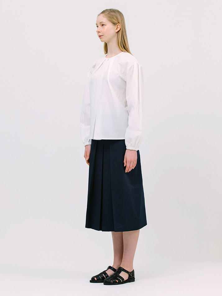 shirring sleeve blouse_white