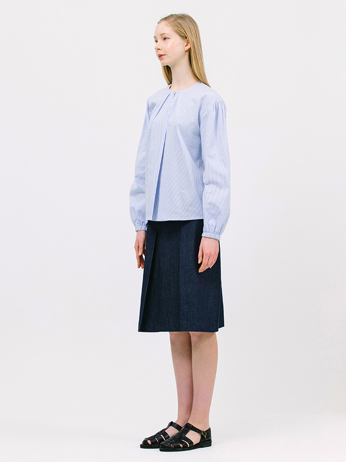 shirring sleeve blouse_stripe