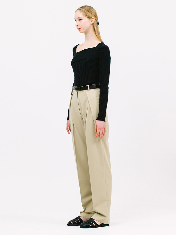 crossed tuck pants_light khaki