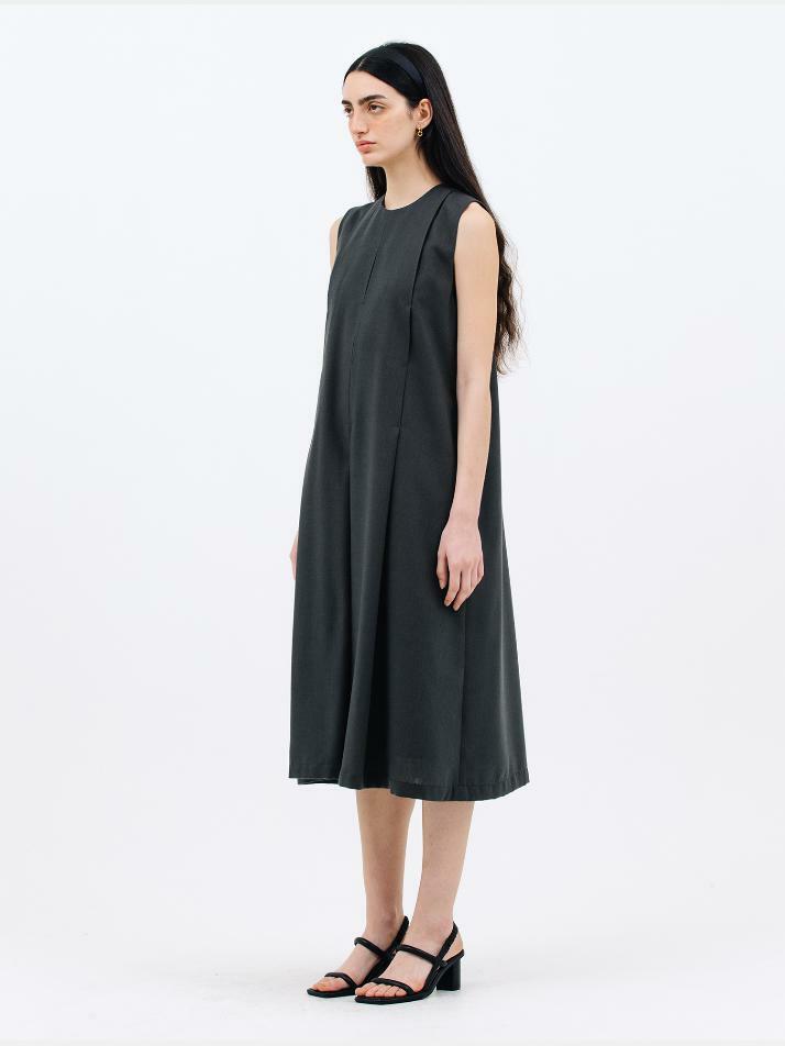 front pleats dress_charcoal